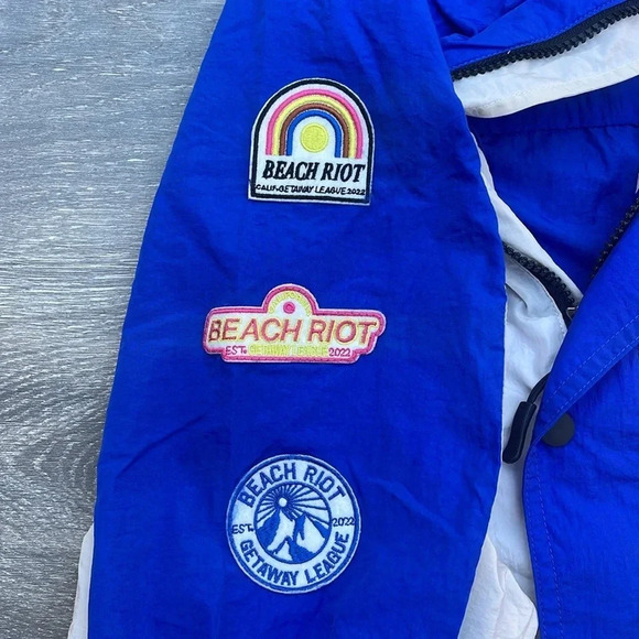 Beach Riot Glacier Windbreaker, magenta monsoon - Picture 9 of 15